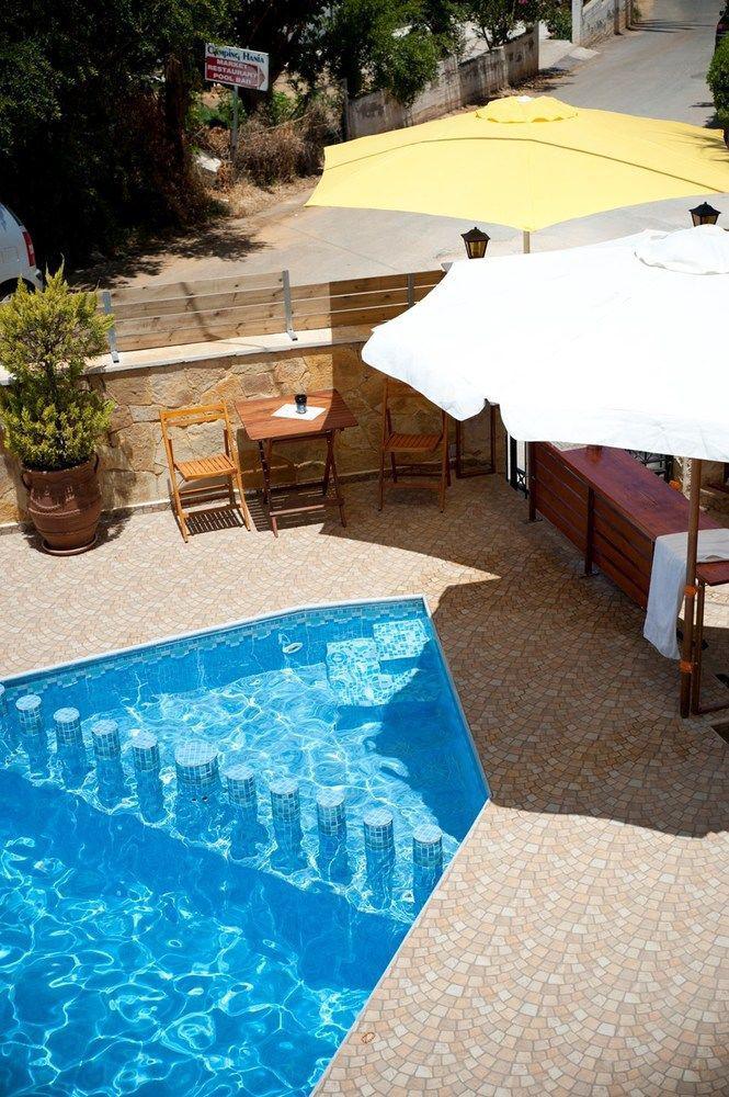 Nikolas Suites كاتو ذاراتسو المظهر الخارجي الصورة